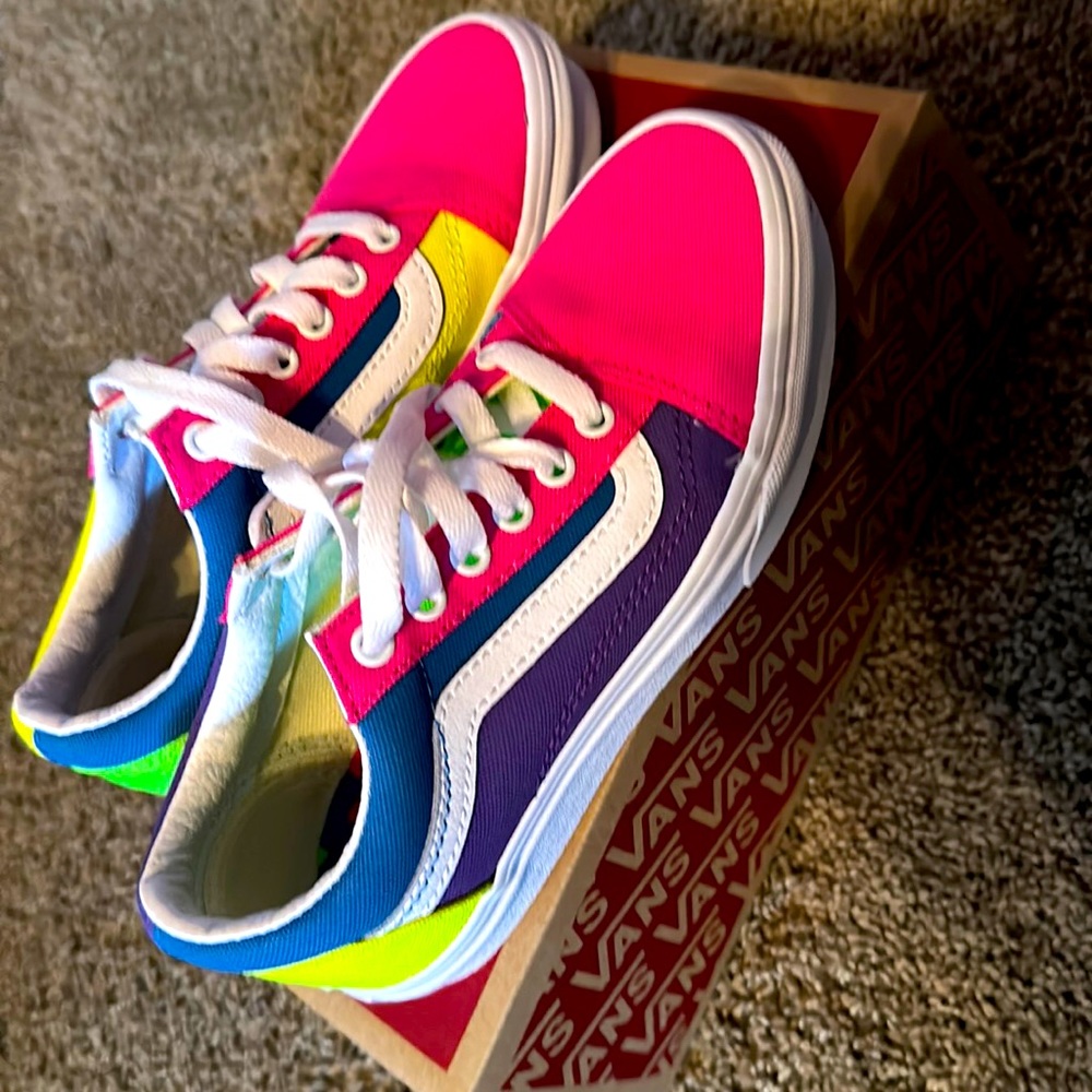 Old Skool color block neon vans 🌈